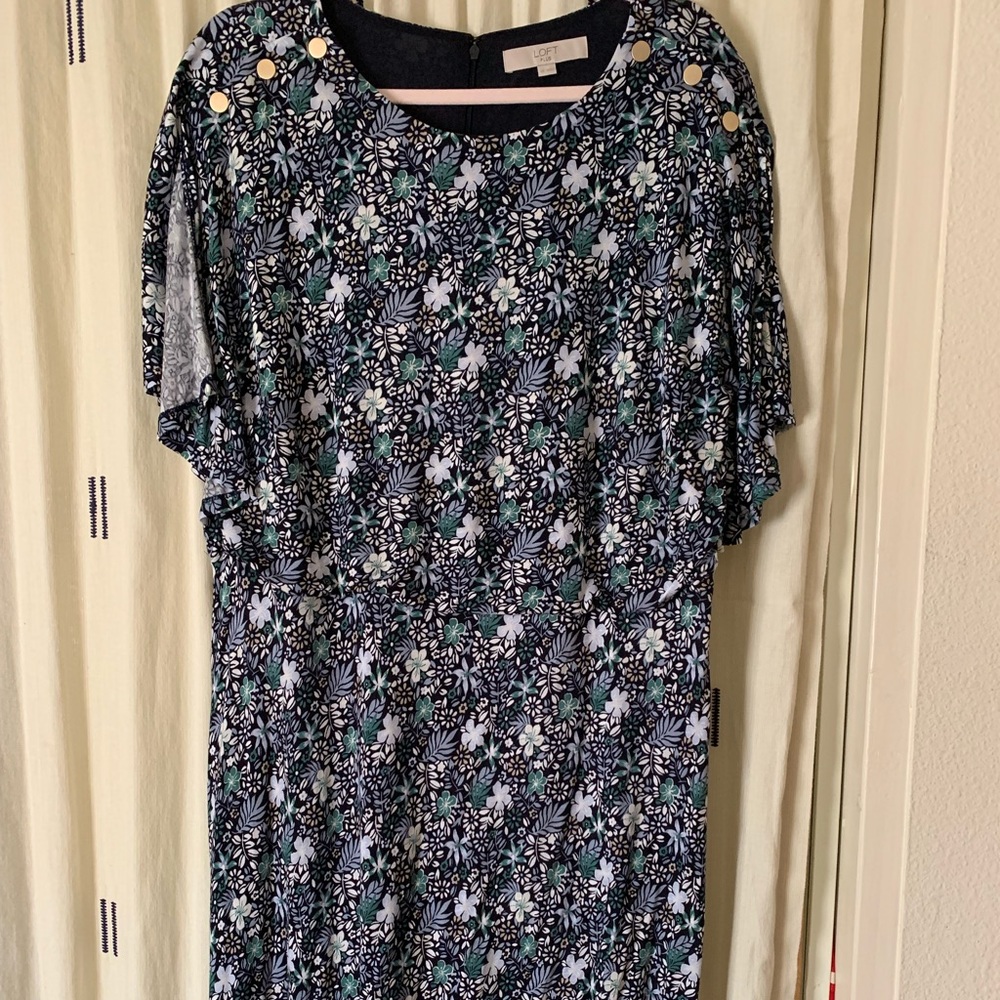 LOFT knit flutter sleeve dress